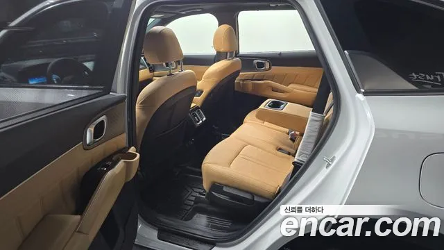 Kia Sorento 2021 — фото 11