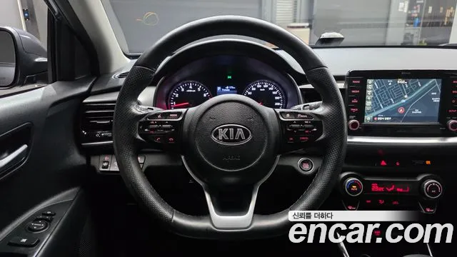 Kia Stonic 2020 — фото 13
