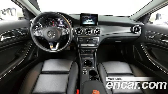 Mercedes-Benz GLA-Class 2018 — фото 7