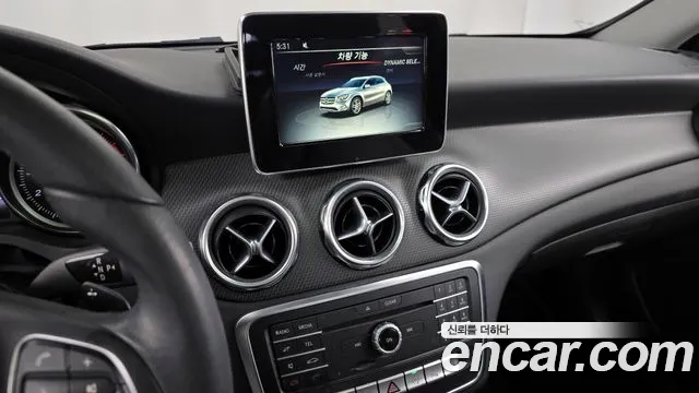 Mercedes-Benz GLA-Class 2018 — фото 14