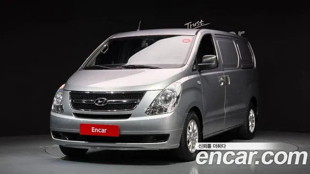 Hyundai Starex 2015 — фото 1