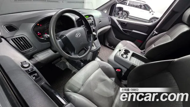 Hyundai Starex 2015 — фото 7