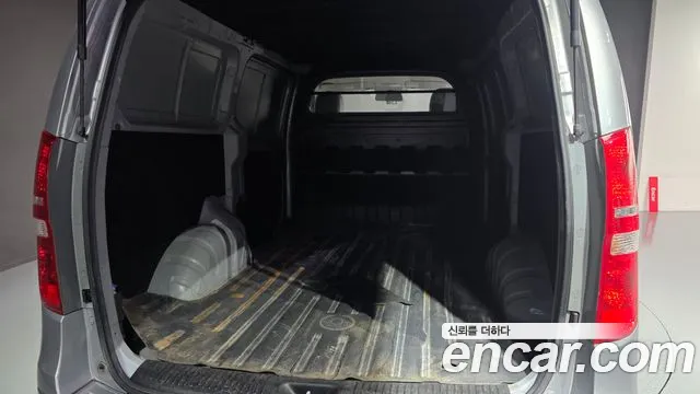 Hyundai Starex 2015 — фото 14
