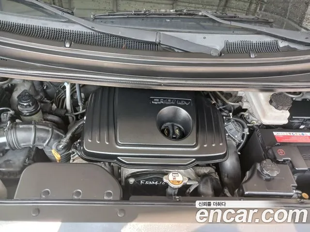 Hyundai Starex 2015 — фото 6