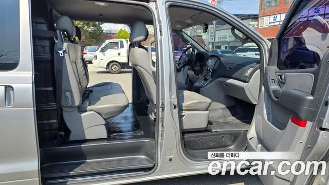 Hyundai Starex 2015 — фото 13