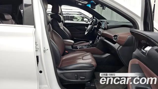 Hyundai Santafe 2020 — фото 11