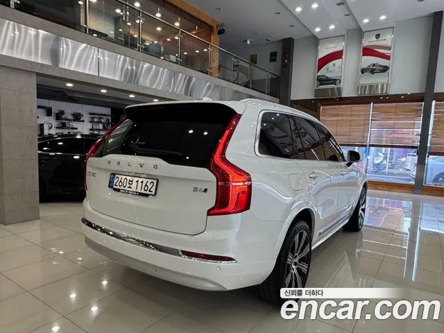 Volvo XC90 2022 — фото 2