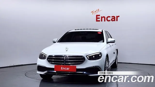 Mercedes-Benz E-Class 2021 — фото 3