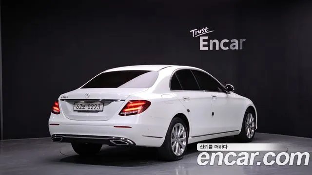 Mercedes-Benz E-Class 2017 — фото 2