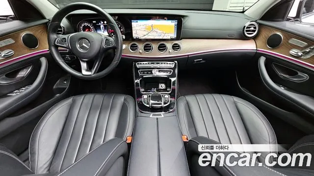 Mercedes-Benz E-Class 2017 — фото 7