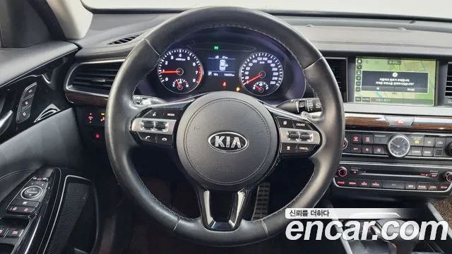 Kia K7 2018 — фото 13