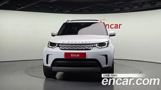 Land Rover Discovery 2019 — фото 3