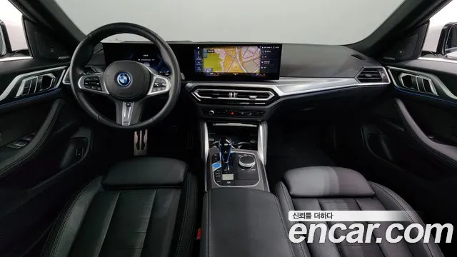 BMW i4 2023 — фото 7