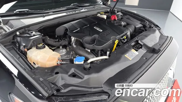 Lincoln Continental 2017 — фото 6
