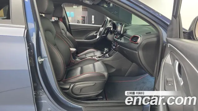 Hyundai i30 2018 — фото 11