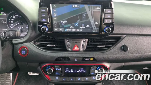 Hyundai i30 2018 — фото 15