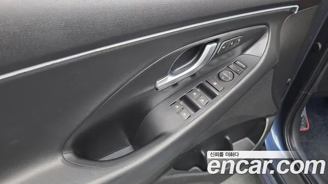 Hyundai i30 2018 — фото 18