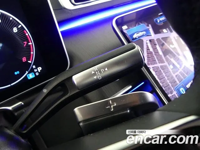 Mercedes-Benz S-Class 2022 — фото 16