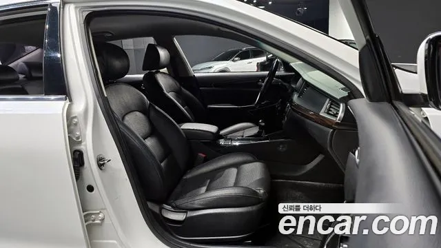 Kia K7 2018 — фото 10