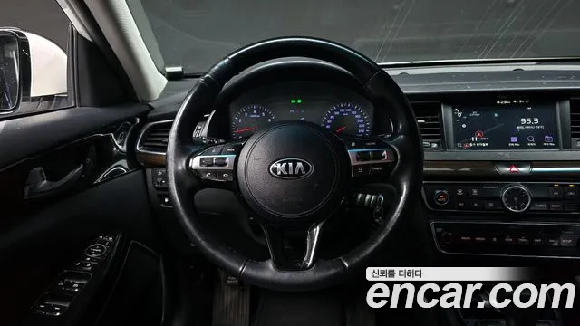 Kia K7 2018 — фото 13