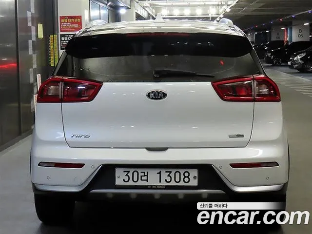 Kia Niro 2017 — фото 5