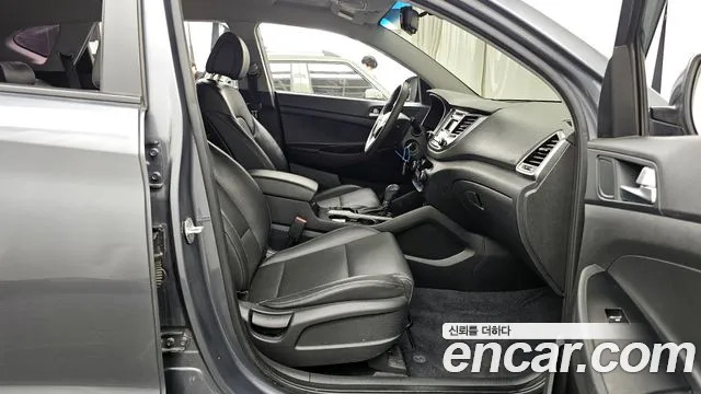 Hyundai Tucson 2017 — фото 11