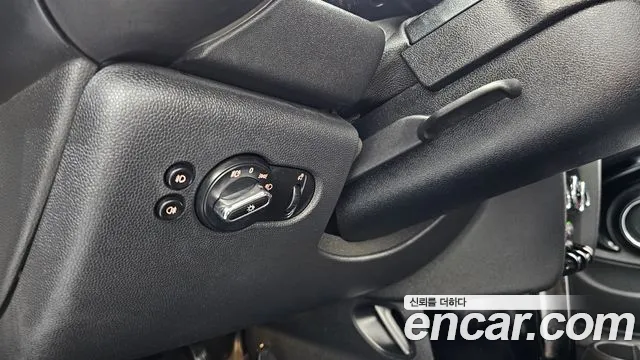 Mini Cooper 2018 — фото 16