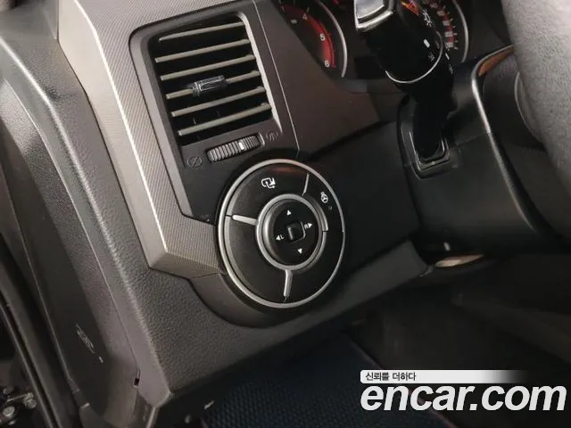 KG_Mobility_Ssangyong KORANDO 2014 — фото 12