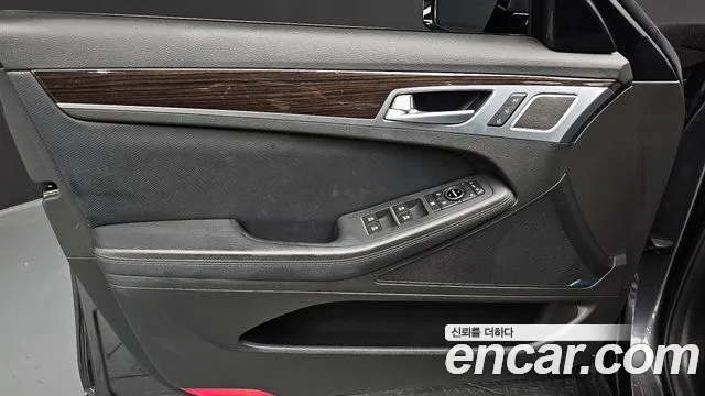 Genesis G80 2018 — фото 14