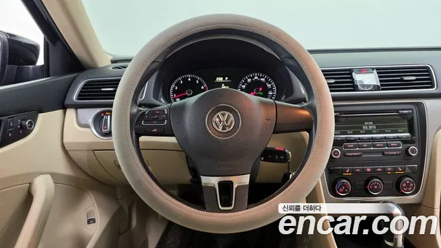 Volkswagen Passat 2014 — фото 14
