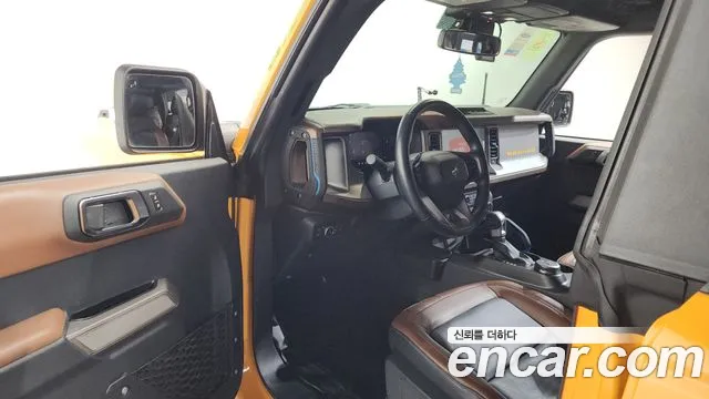 Ford Bronco 2022 — фото 10