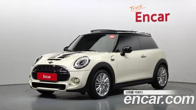 Mini Cooper 2018 — фото 1