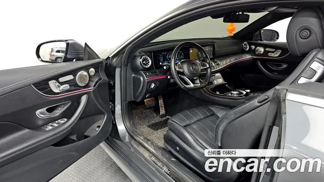 Mercedes-Benz E-Class 2017 — фото 10