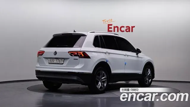 Volkswagen Tiguan 2018 — фото 2