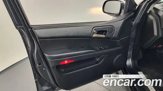 KG_Mobility_Ssangyong KORANDO 2016 — фото 14