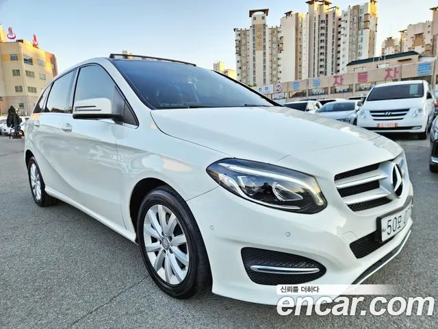 Mercedes-Benz B-Class 2016 — фото 4