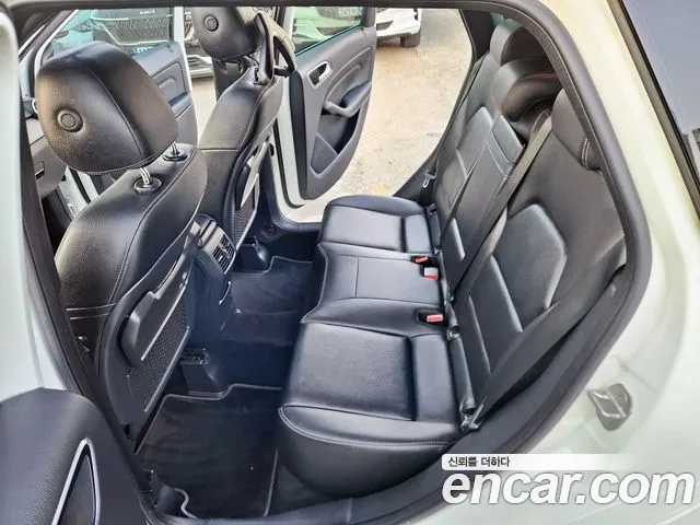 Mercedes-Benz B-Class 2016 — фото 9