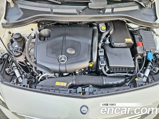 Mercedes-Benz B-Class 2016 — фото 19