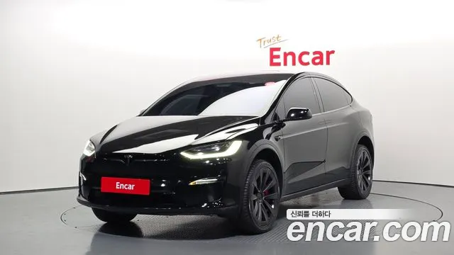 Tesla Model X 2023 — фото 1