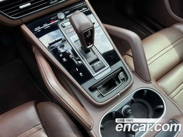 Porsche Cayenne 2020 — фото 15