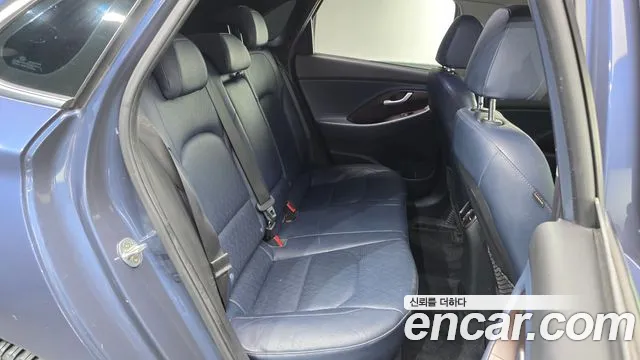 Hyundai i30 2018 — фото 11