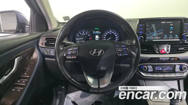 Hyundai i30 2018 — фото 12