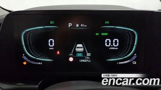 Kia Niro 2022 — фото 10