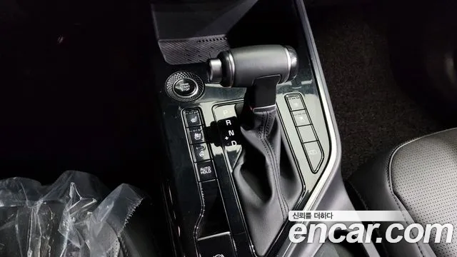 Kia Niro 2022 — фото 11