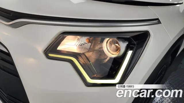 Kia Niro 2022 — фото 7