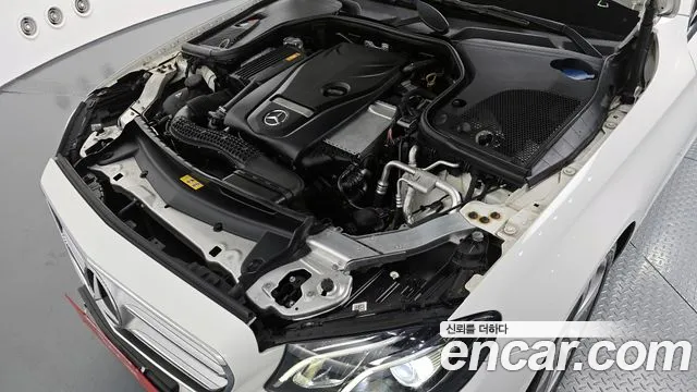Mercedes-Benz E-Class 2018 — фото 6