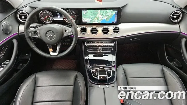 Mercedes-Benz E-Class 2018 — фото 10