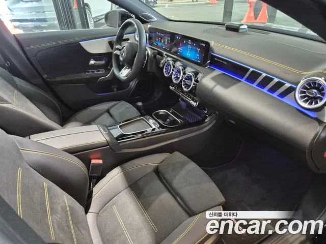 Mercedes-Benz CLA-Class 2025 — фото 16