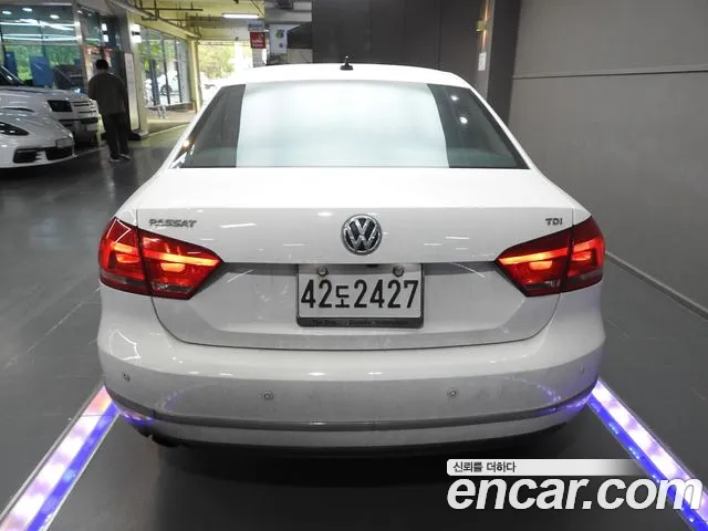 Volkswagen Passat 2015 — фото 4