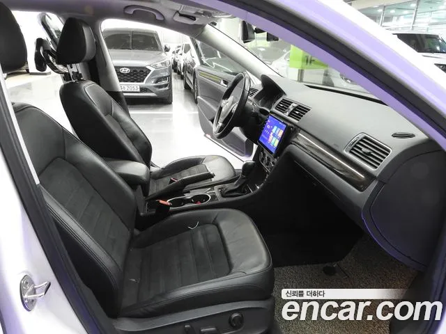 Volkswagen Passat 2015 — фото 10